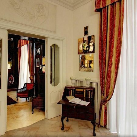 Palazzo Magnocavallo B&B Неаполь Экстерьер фото